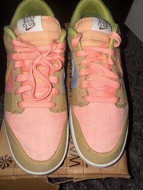 Nike Dunk Low Sun Club Sneakers